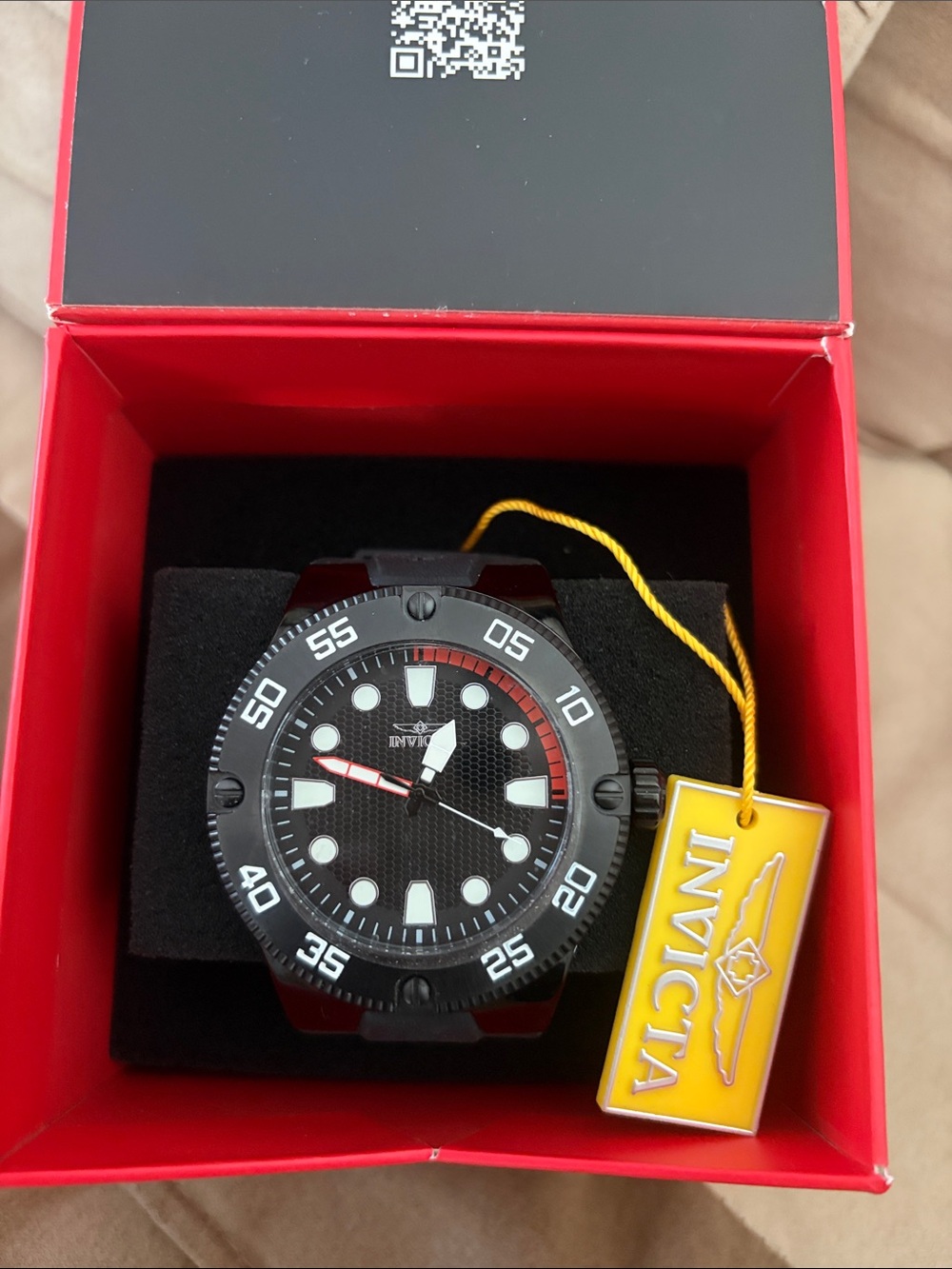 Men’s Invicta Pro Diver Quartz Watch